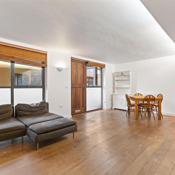 2 bedroom townhouse to rent - Photo 1