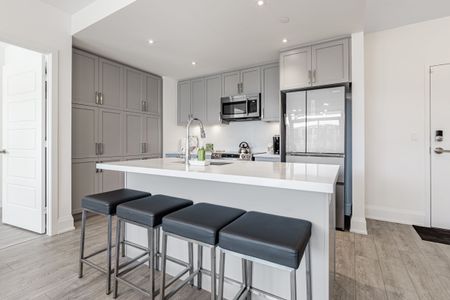 For Lease - 375 Sea Ray Avenue Unit# 303, Innisfil, Ontario - Photo 4