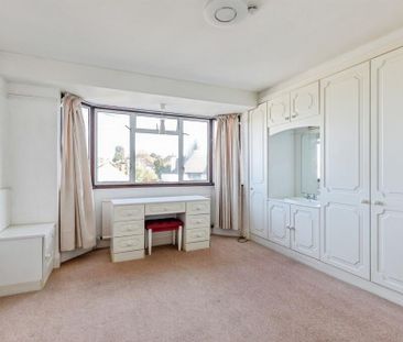 4 Bed Semi-Detached House, Downs Cote Drive, BS9 - Photo 3