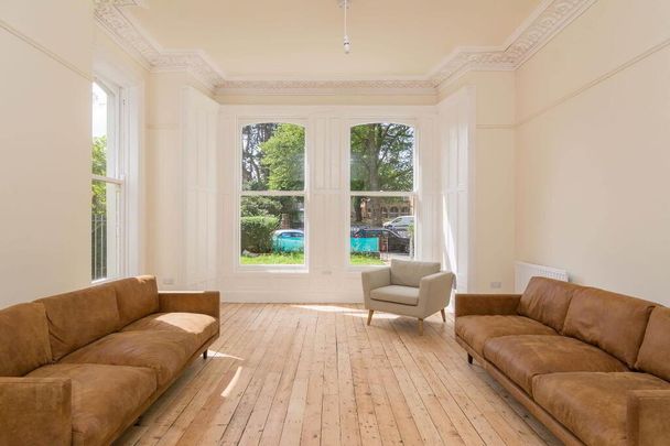 1, 19 College Gardens, Belfast, BT9 6FU - Photo 1