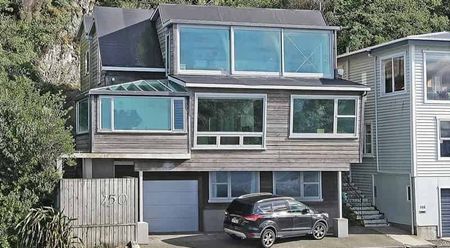 Scenic Waterfront Retreat in Houghton Bay - Photo 4