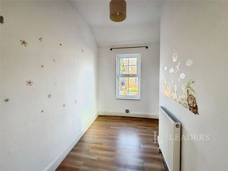 3 bedroom house to rent Skelwith Road, Sheffield, South Yorkshire, S4 - Photo 5