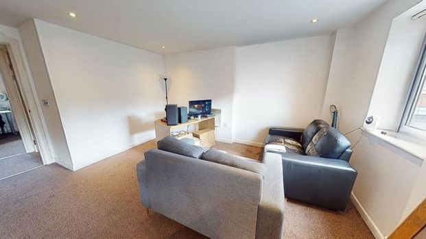2 bedroom flat to rent - Photo 1