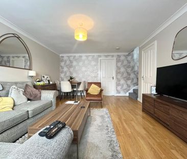 3 bedroom semi-detached house to rent - Photo 5