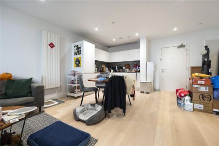 1 bedroom flat to rent - Photo 2