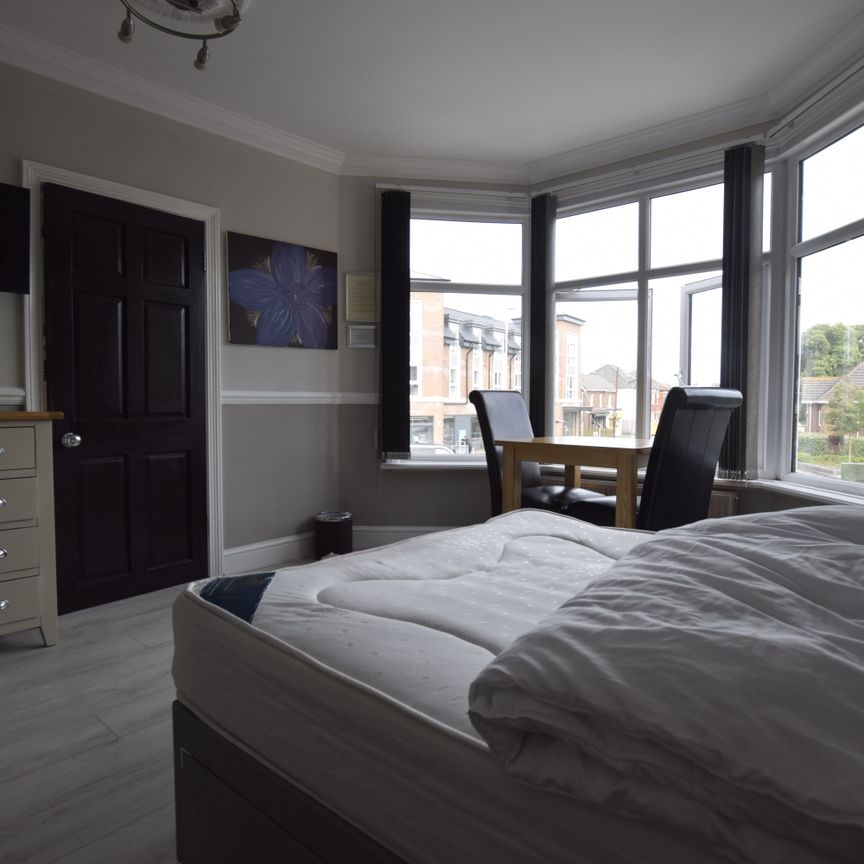 room to rent Constiution Hill, Parkstopne, BH14 - Photo 1