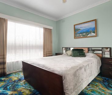 Spacious Family Home in a Convenient Reservoir Locale - Photo 3