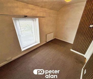 Pantypwdyn Road, Abertillery, NP13 - Photo 2