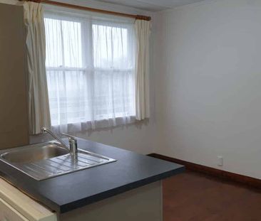 2 bedrooms in Pikarere Street - Photo 3
