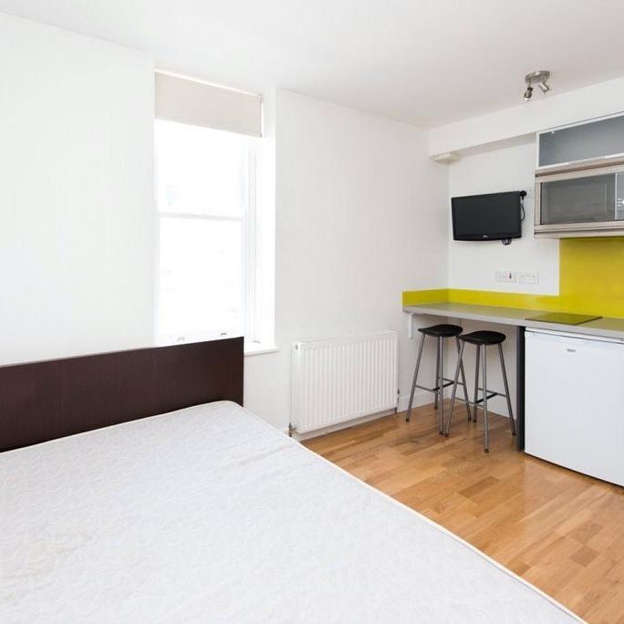 Studio to rent - Photo 2