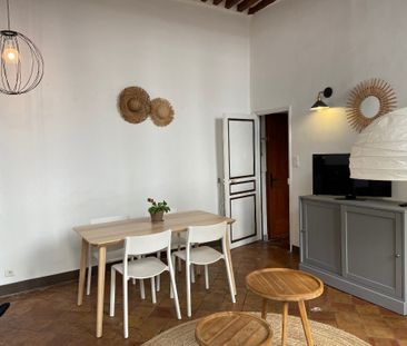 Location Appartement 2 pièces 47m² AIX EN PROVENCE 13100 - Photo 2