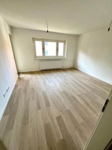 *TOP-sanierte Wohnung mit neuer Einbauküche * - Photo 4