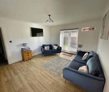4 Bedroom Detached To Let - Photo 4