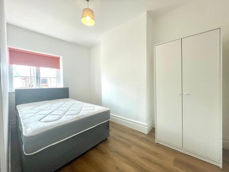 4 Bed Terraced House, Ashley Down Road, BS7 - Photo 3