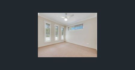 SPACIOUS LOW MAINTENANCE FAMILY LIVING - Photo 4