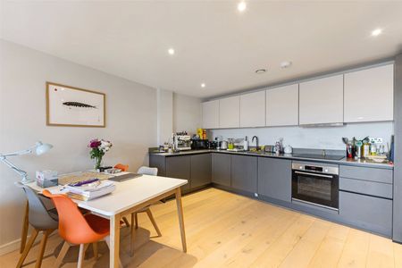 Tottenham Lane, Crouch End, London, N8 flat to rent - Photo 2