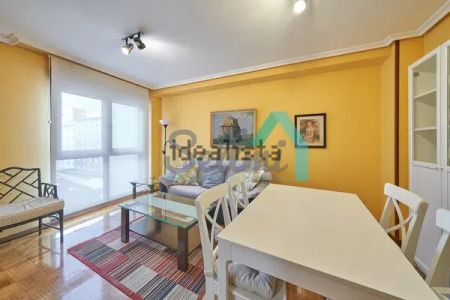 Alquiler de piso en Calle Félix Aramburu - Photo 5