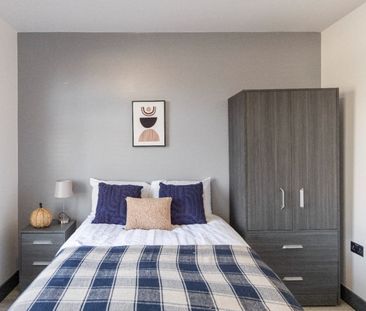 Studio Flat, Sandhurst Road, SE6 - Photo 1