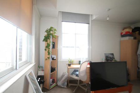 7 bedroom flat to rent - Photo 2