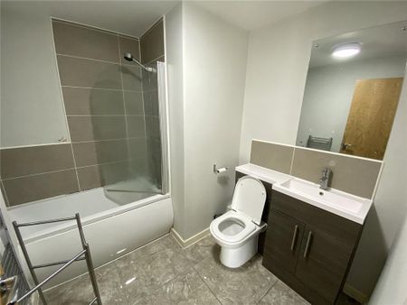 2 bedroom flat to rent - Photo 5