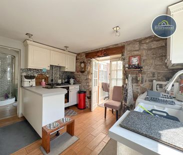 2 bedroom semi-detached house to rent - Photo 6