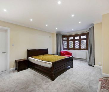 4 bedroom house to rent - Photo 3