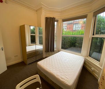 Flat 1, 6 Chestnut Avenue, LS6 1BA, Leeds - Photo 3