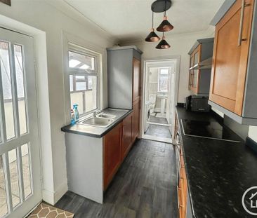 3 bedroom house to rent - Photo 3