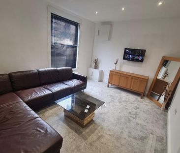 2 Bed Maisonette, Glossop Street, LS6 - Photo 3
