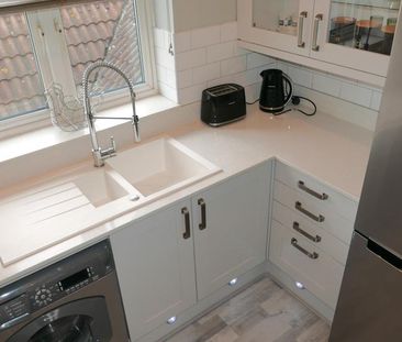 2 bedroom flat to rent - Photo 6