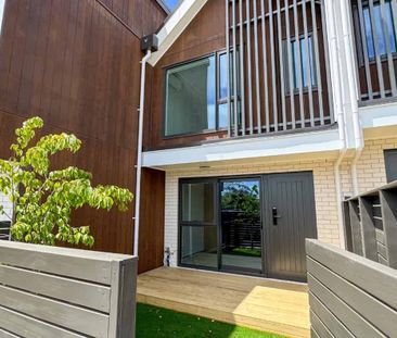 Brand new home! - Photo 5