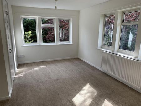 4 bedroom detached house to rent - Photo 4