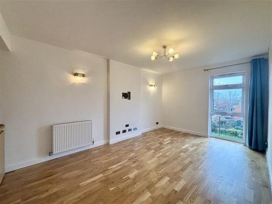 Redwood Court, Cheltenham, GL51 - Photo 1