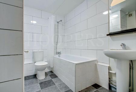 3 bedroom semi-detached bungalow to rent - Photo 5