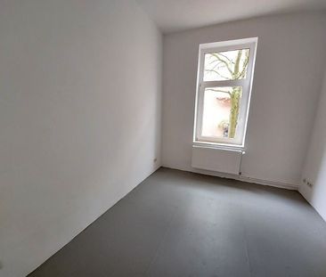 3-Zimmer-Wohnung im Hochparterre mit Balkon in Bremerhaven-Lehe! - Foto 1