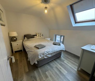 Flat to rent on - Photo 2