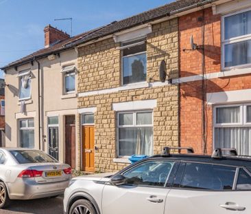 2 bedroom terraced house - Photo 2