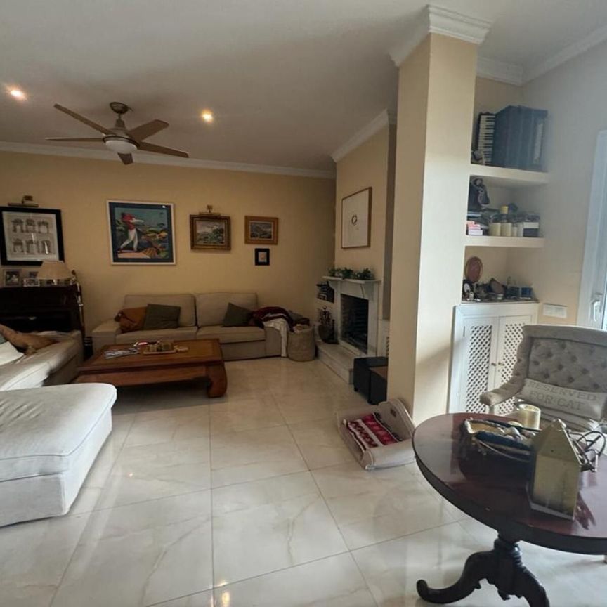 Townhouse · Nueva Andalucía - Foto 1