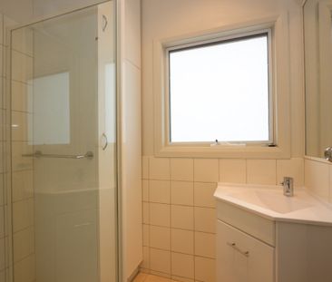 48 Logan Street Hamlyn Heights - Photo 2