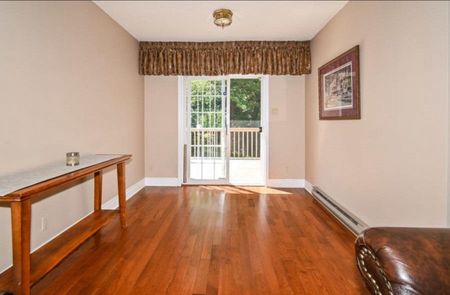 For Lease - 92 Bobmar Road Unit# Room, Toronto, Ontario - Photo 3