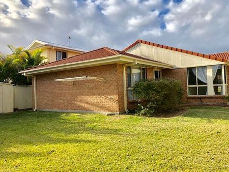 Beauty by the Beach - Photo 5