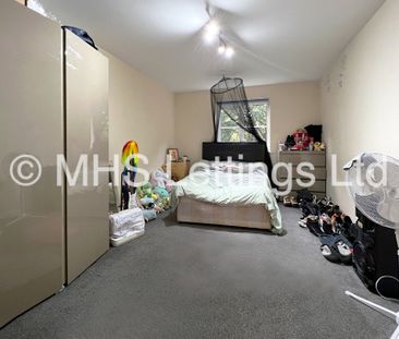 4 Bedroom Flat for rent in Abbots Mews - Photo 6