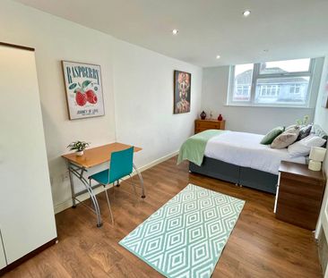 Room 6 – Hillrise Avenue, LE3 2GL - Photo 2