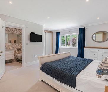 5 bedroom detached house to rent - Photo 5