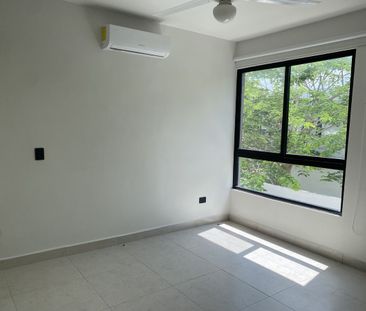 Townhouse dentro de privada en renta - Photo 3