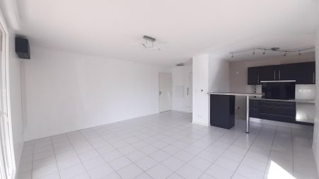 location Appartement T2 DE 49.9m² À LEGUEVIN - Photo 3