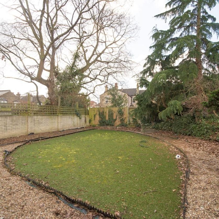 4 Bed Maisonette, Hurstbourne Road, SE23 - Photo 1