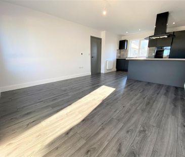 1 bedroom apartment to rent - Photo 2