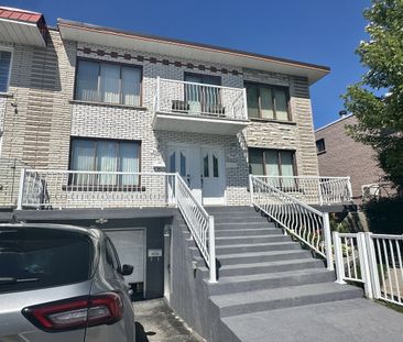 Sérénité moderne, appartement rénové, demi-sous-sol à Saint-Léonard - Photo 3