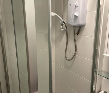 Studio Flat, Howard Road, SO15 - Photo 6